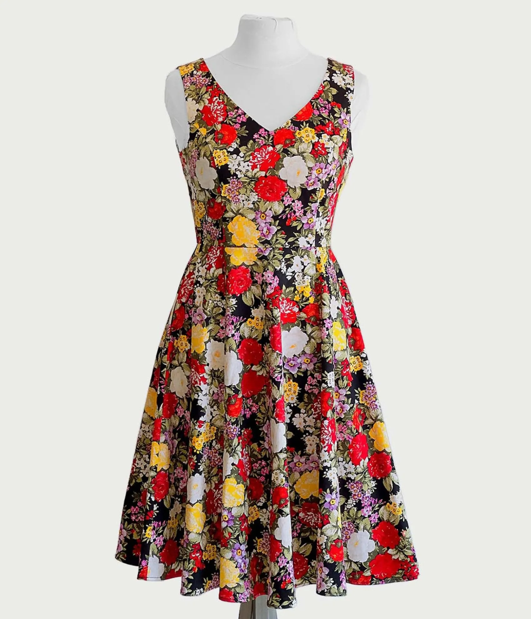 Unique Vintage Black Garden Floral Swing Dress Online