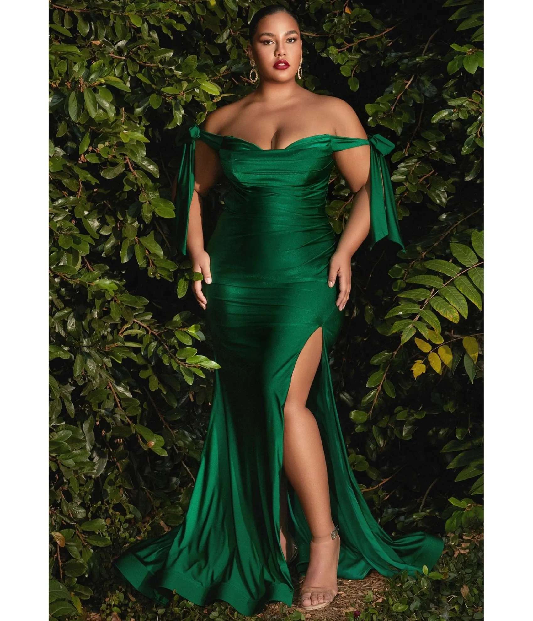 Unique Vintage Cinderella Divine Plus Size Emerald Off The Shoulder Tie Bridesmaid Gown Hot