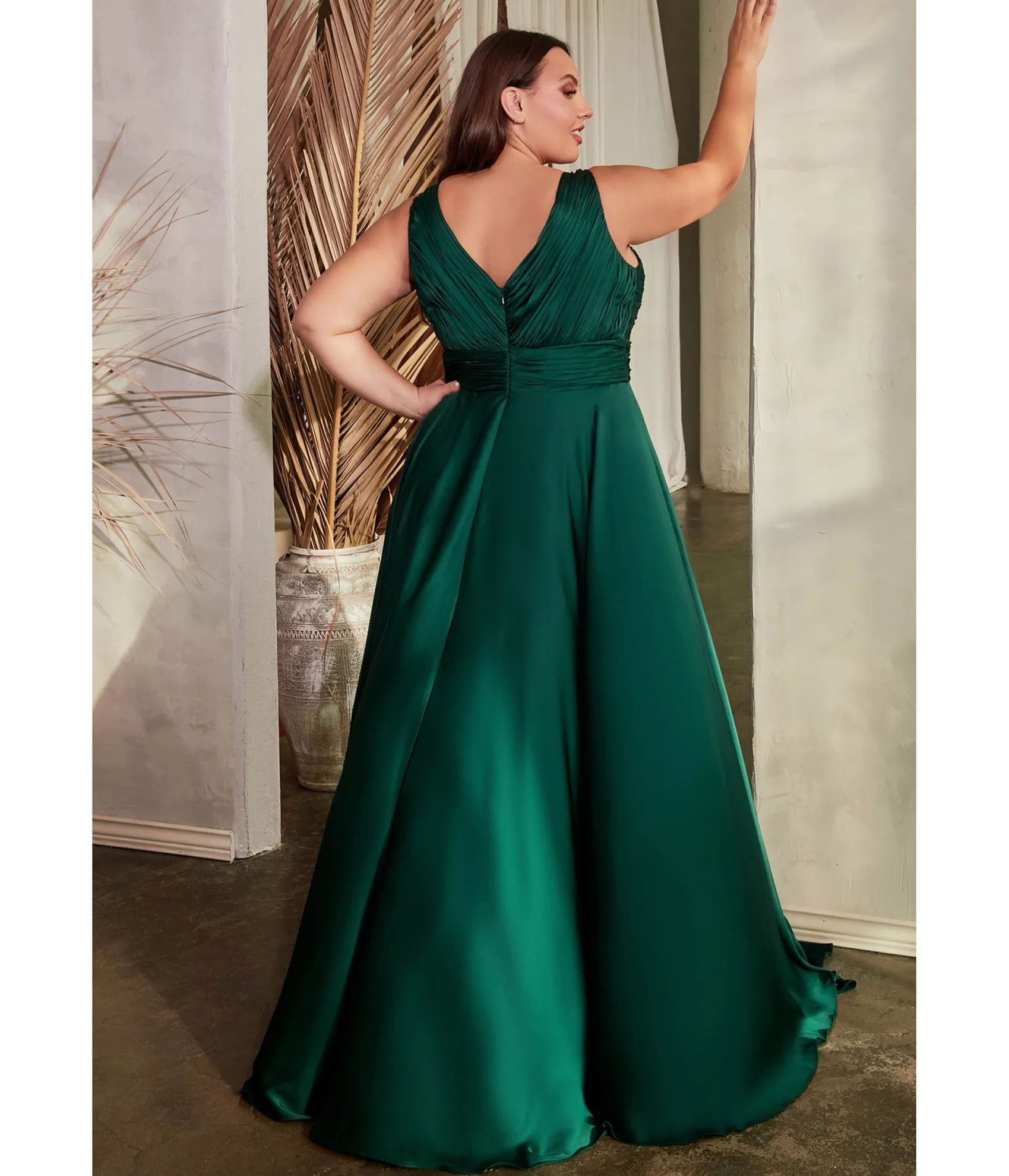 Unique Vintage Cinderella Divine Plus Size Hunter Green Satin Ruched Knotted Keyhole Evening Gown Outlet