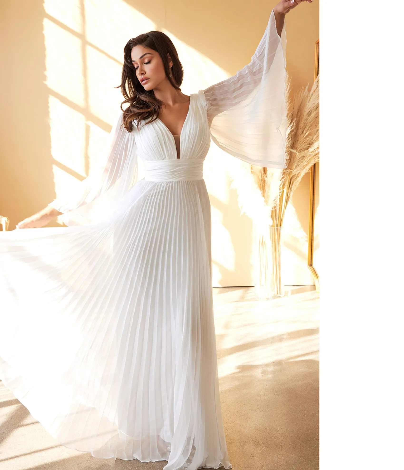 Unique Vintage Cinderella Divine White Pleated Bridal Dress Best Sale