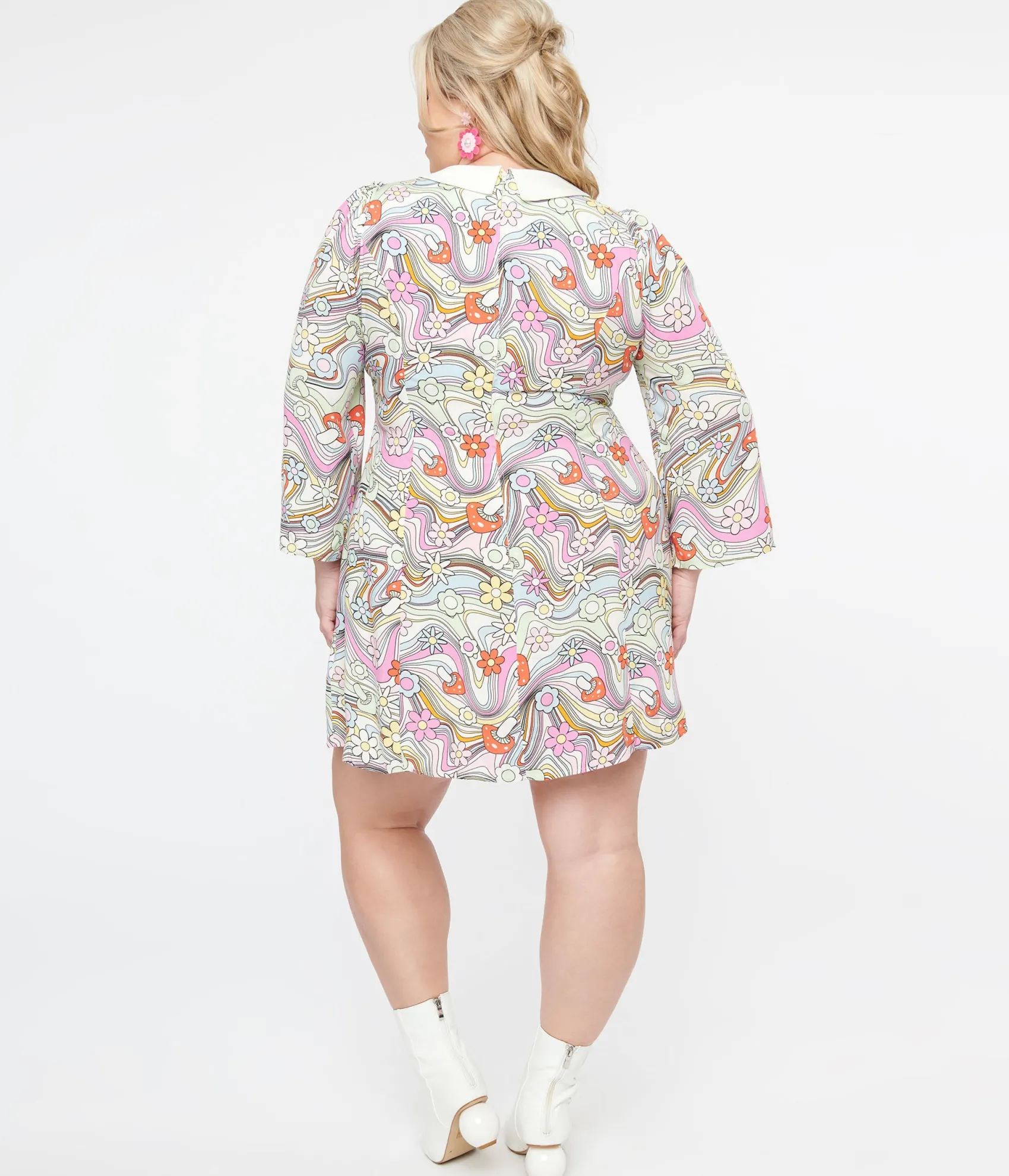 Unique Vintage Hell Bunny Plus Size 1960s Pastel Rainbow Hazy Daze Floral Shift Dress Shop