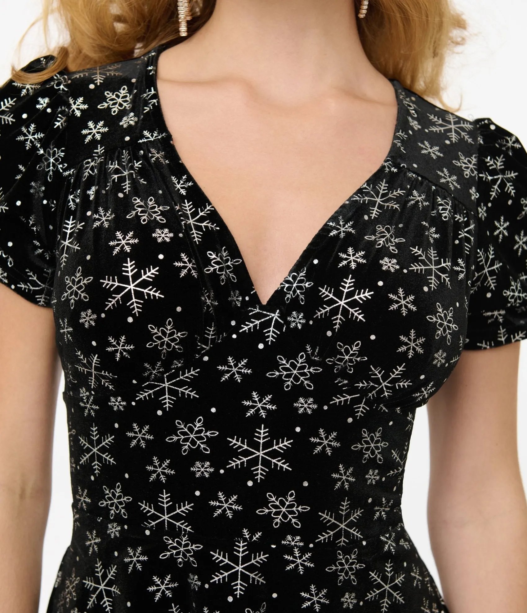 Unique Vintage Hell Bunny 1950s Black & Silver Metallic Snowflake Velvet Fit & Flare Dress Best Sale