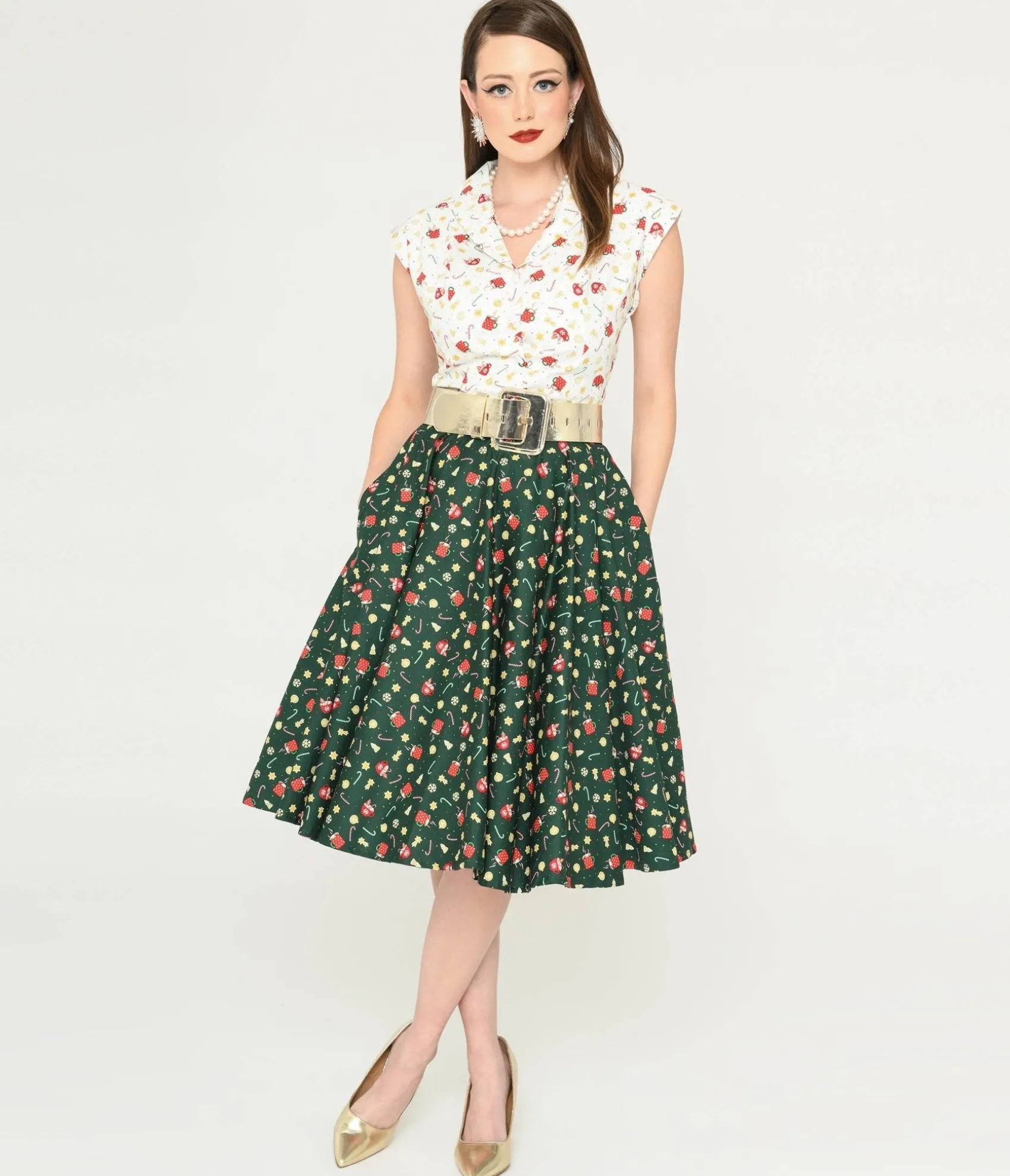 Unique Vintage Magnolia Place Green & Holiday Print Sally Swing Skirt New