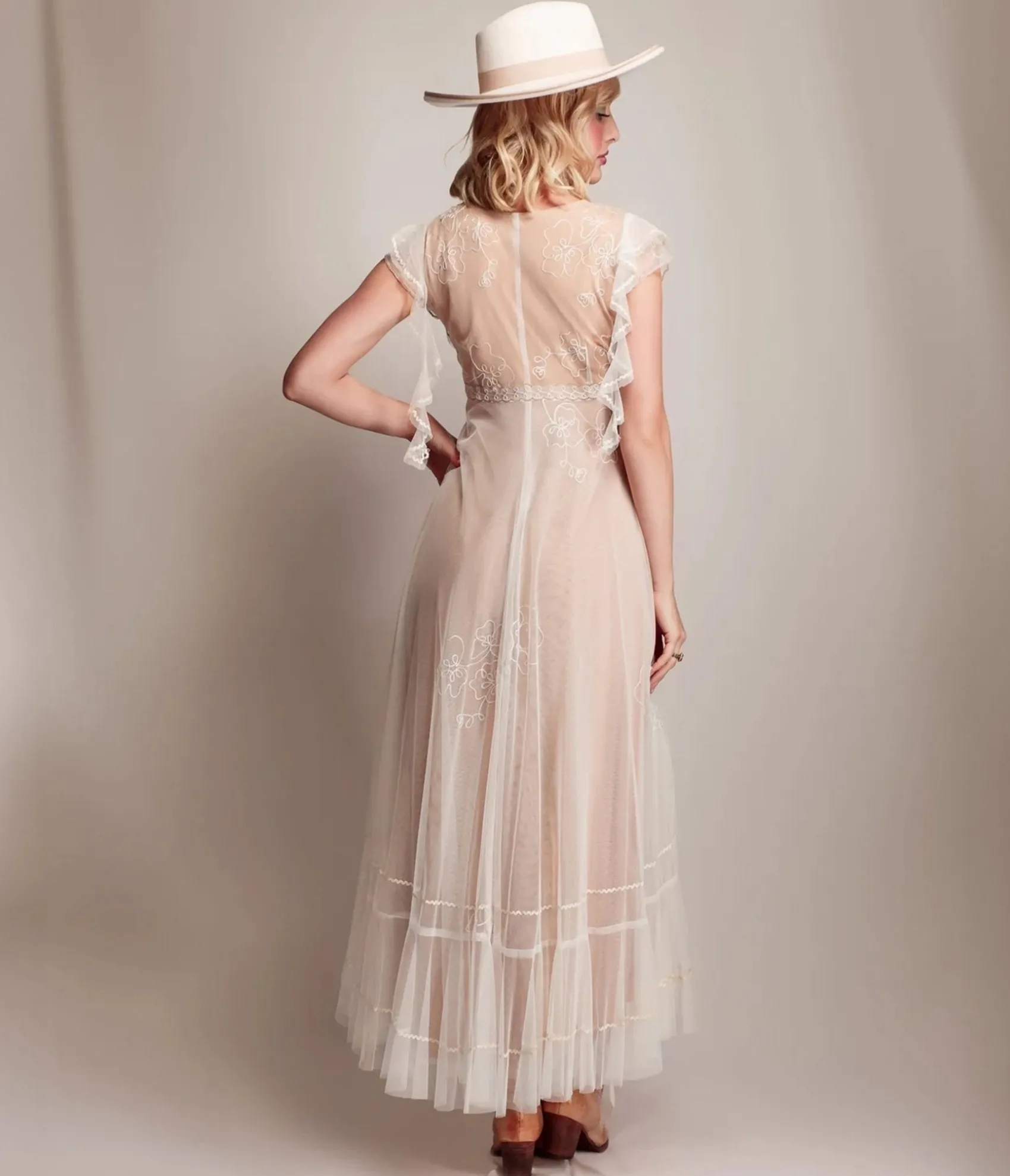 Unique Vintage Nataya Ivory & Gold Desert Breeze Savannah Dress Cheap