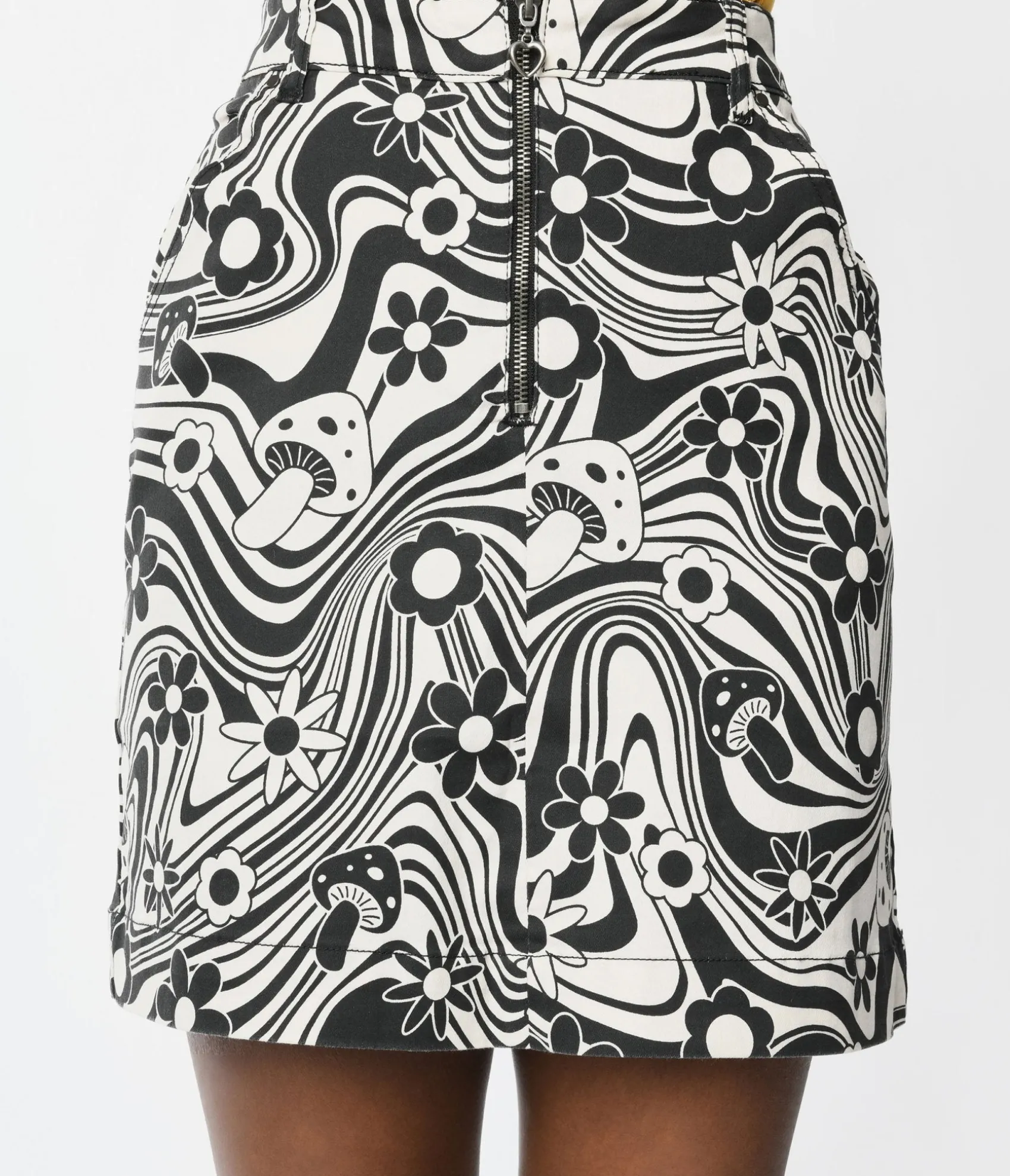 Unique Vintage Retrolicious Black & White Groovy Penny Mini Skirt Store