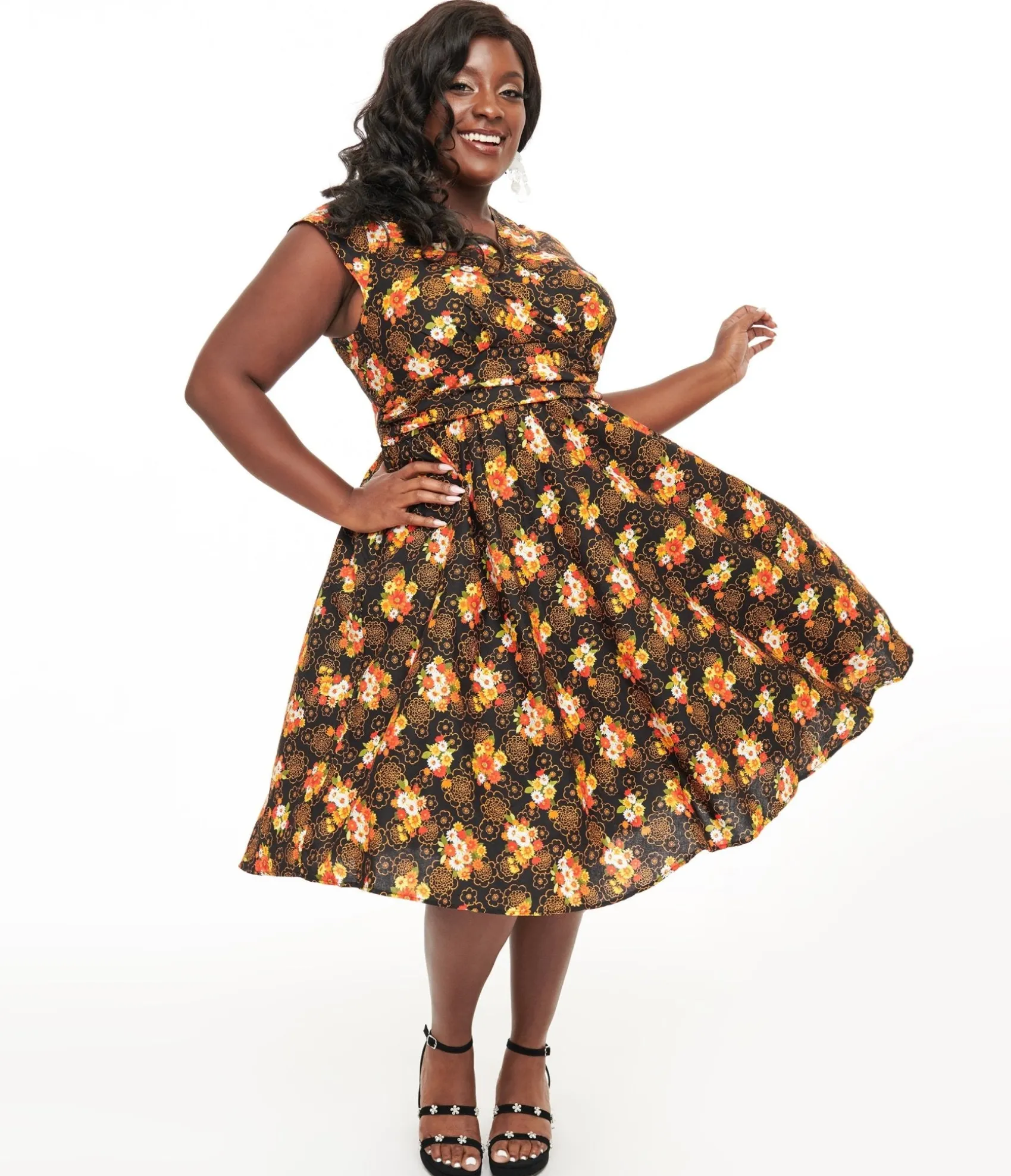 Unique Vintage Retrolicious Plus Size 1950s Black Autumn Floral Cotton Greta Swing Dress Sale