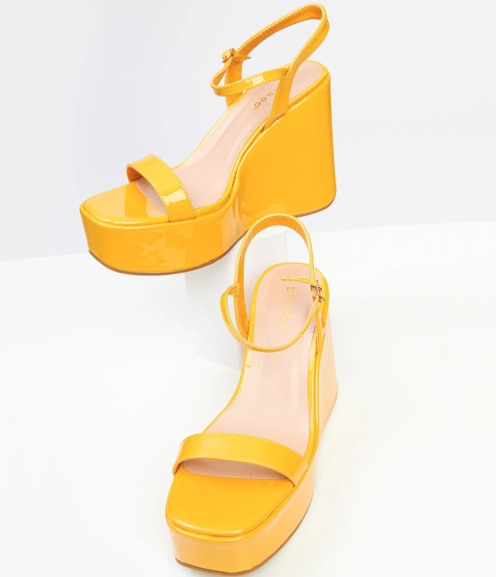 Unique Vintage 1990s Mustard Yellow Leatherette Platform Sandal Wedge Hot