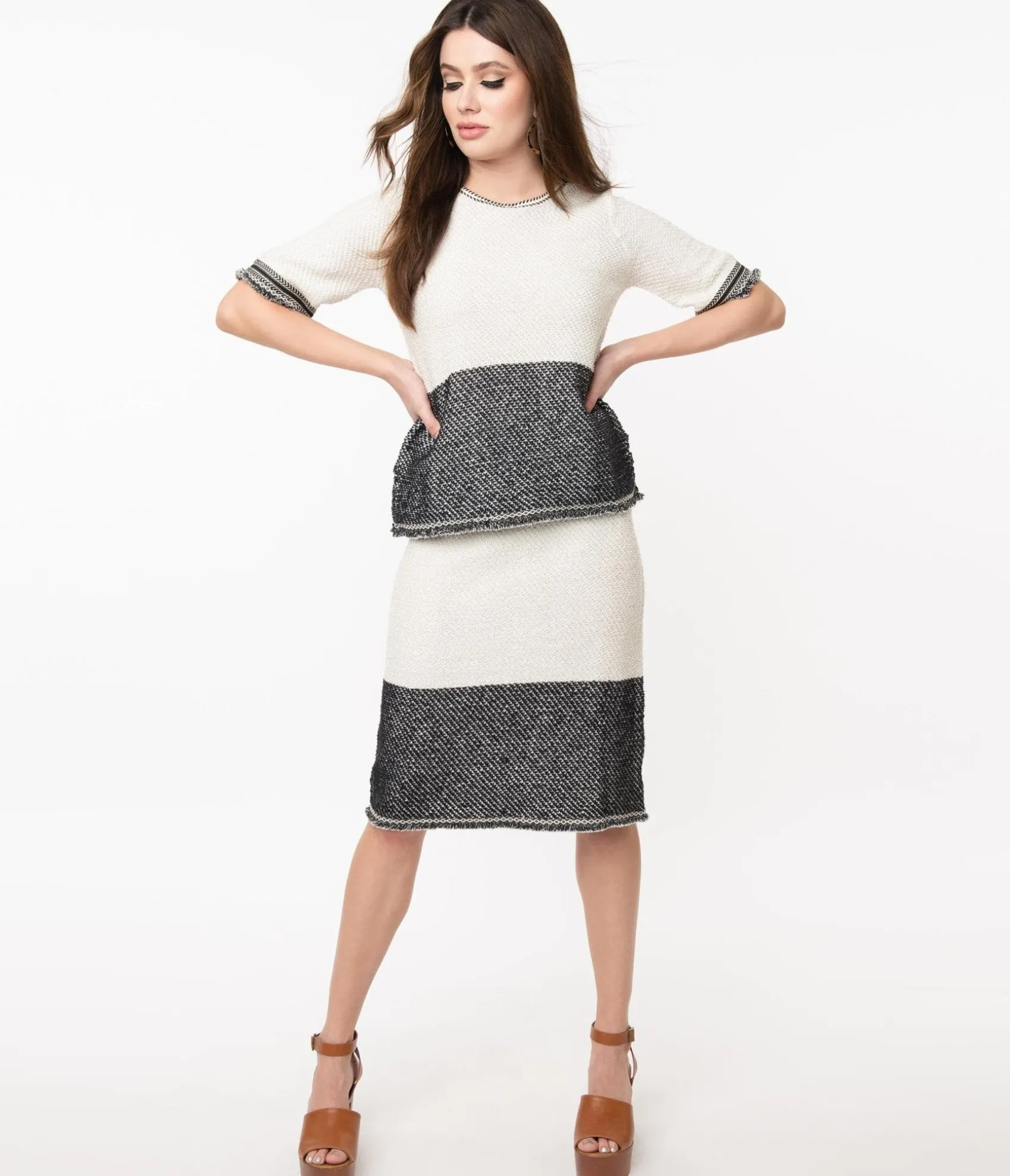 Unique Vintage 1970s Style Ivory & Black Colorblock Knit Skirt Outlet