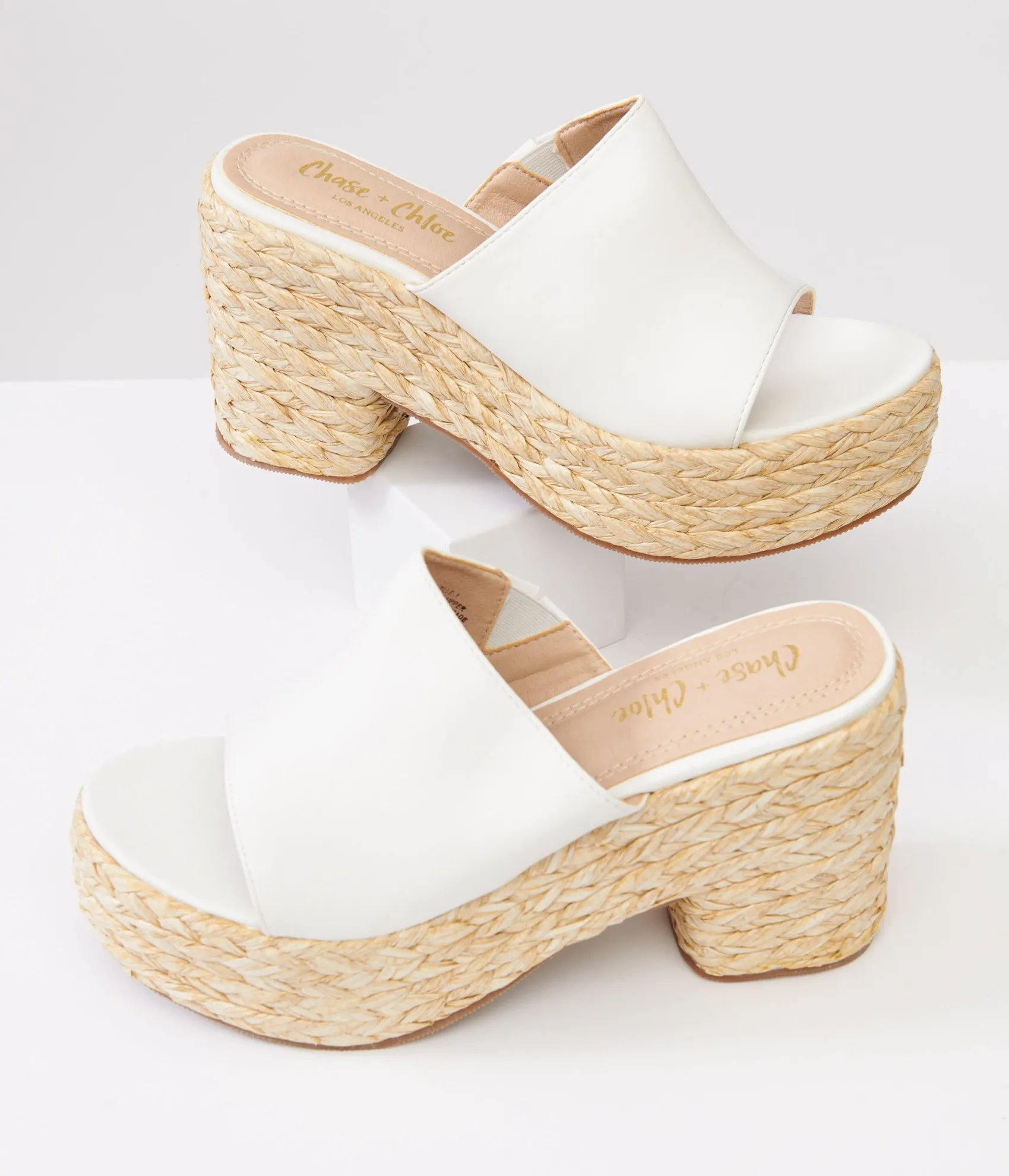 Unique Vintage 1970s White Platform Woven Sandals Fashion