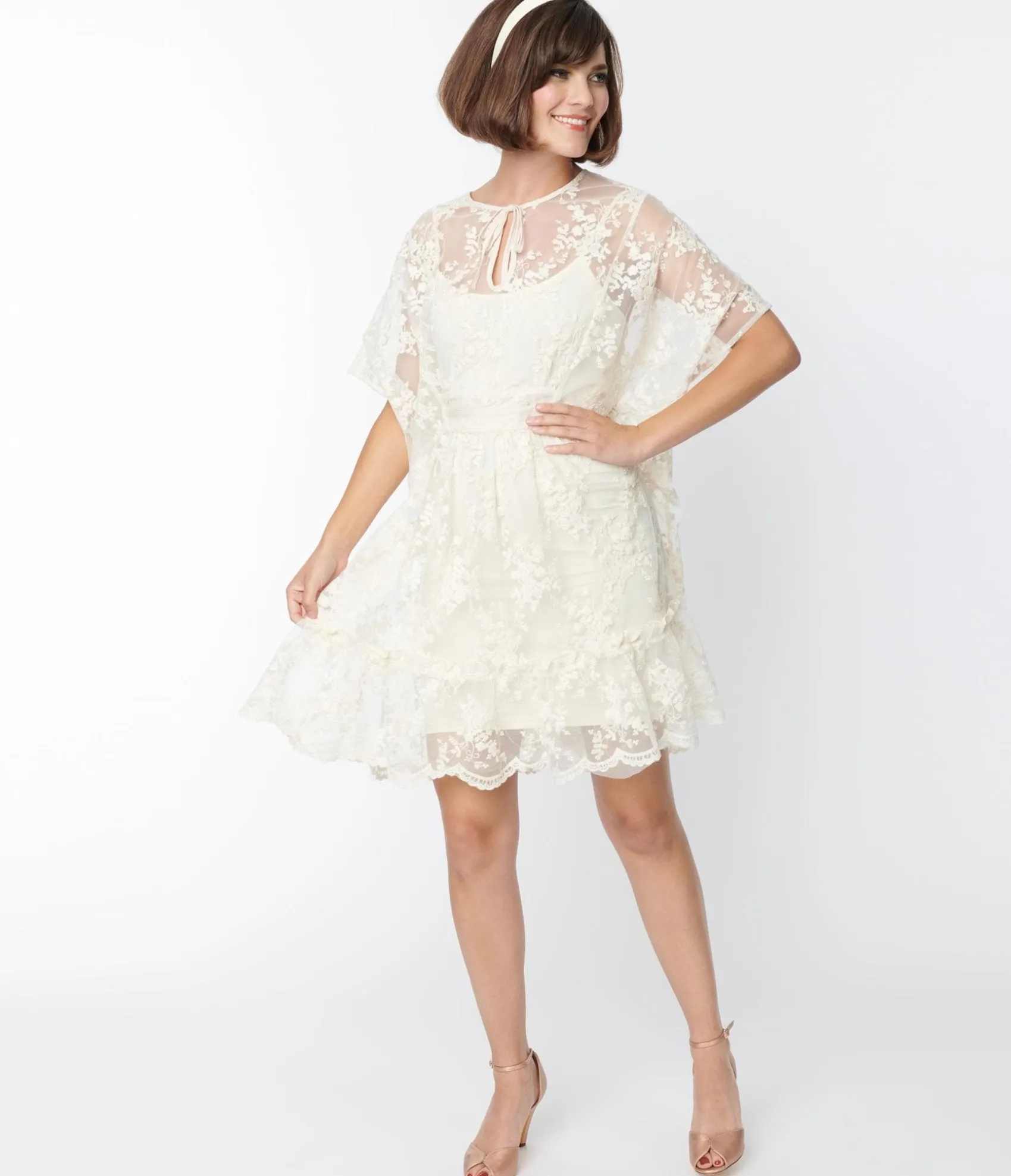 Unique Vintage Smak Parlor 1970s Ivory Embroidered Lace Mini Caftan Shop
