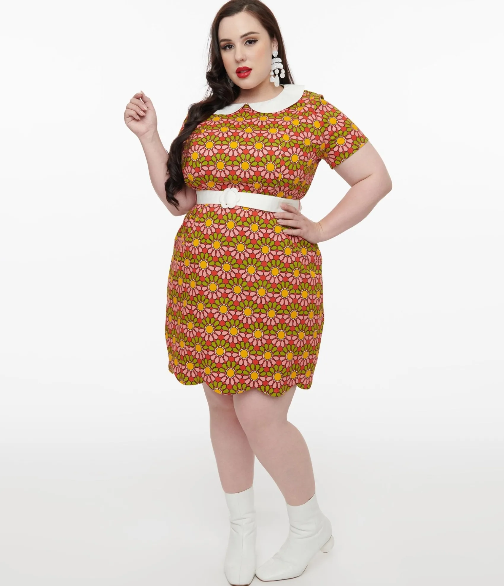 Unique Vintage Smak Parlour Plus Size 1960s Green & Pink Flower Power Mini Dress Fashion