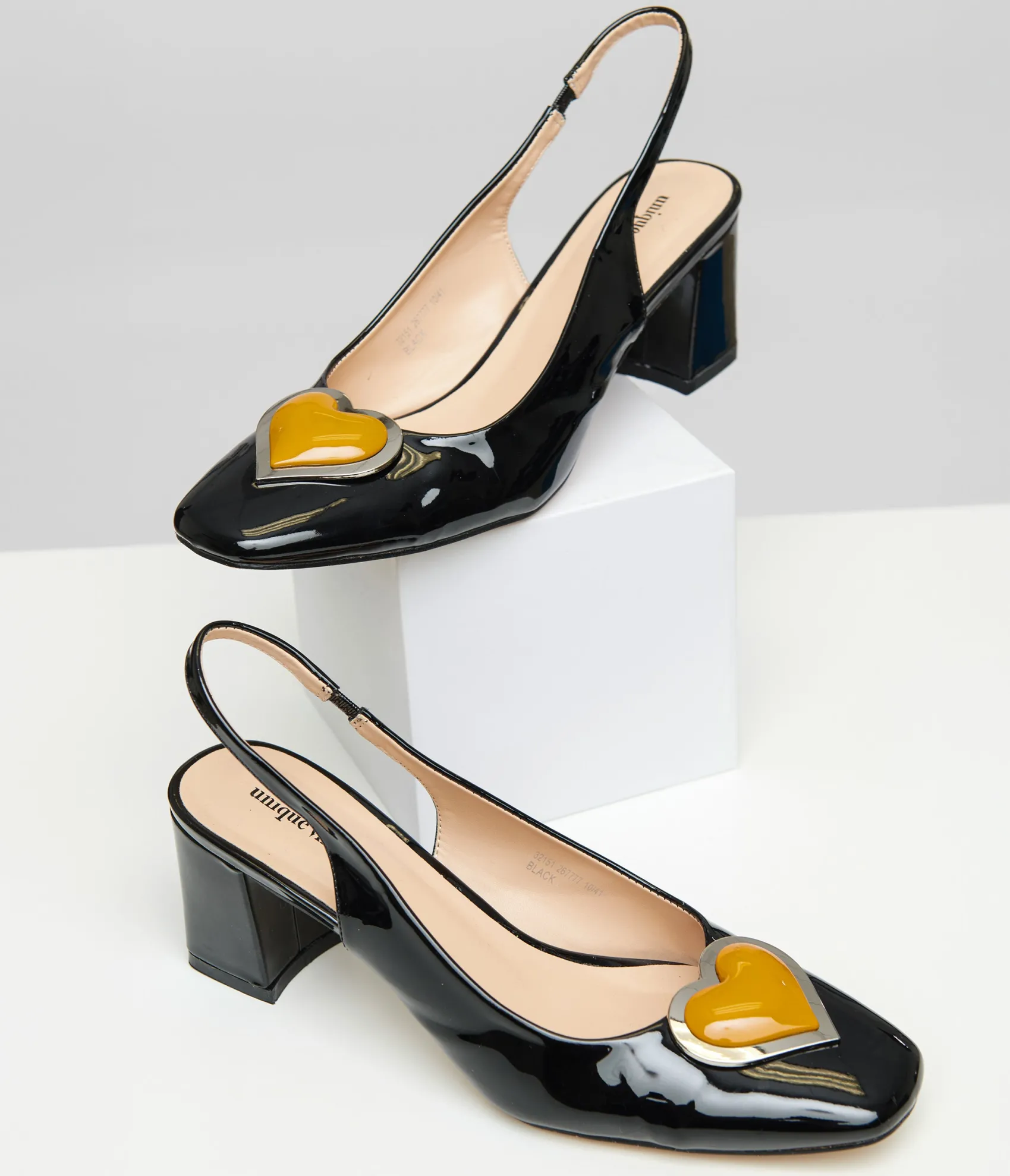 Unique Vintage Black & Orange Heart Leatherette Slingback Heels Hot