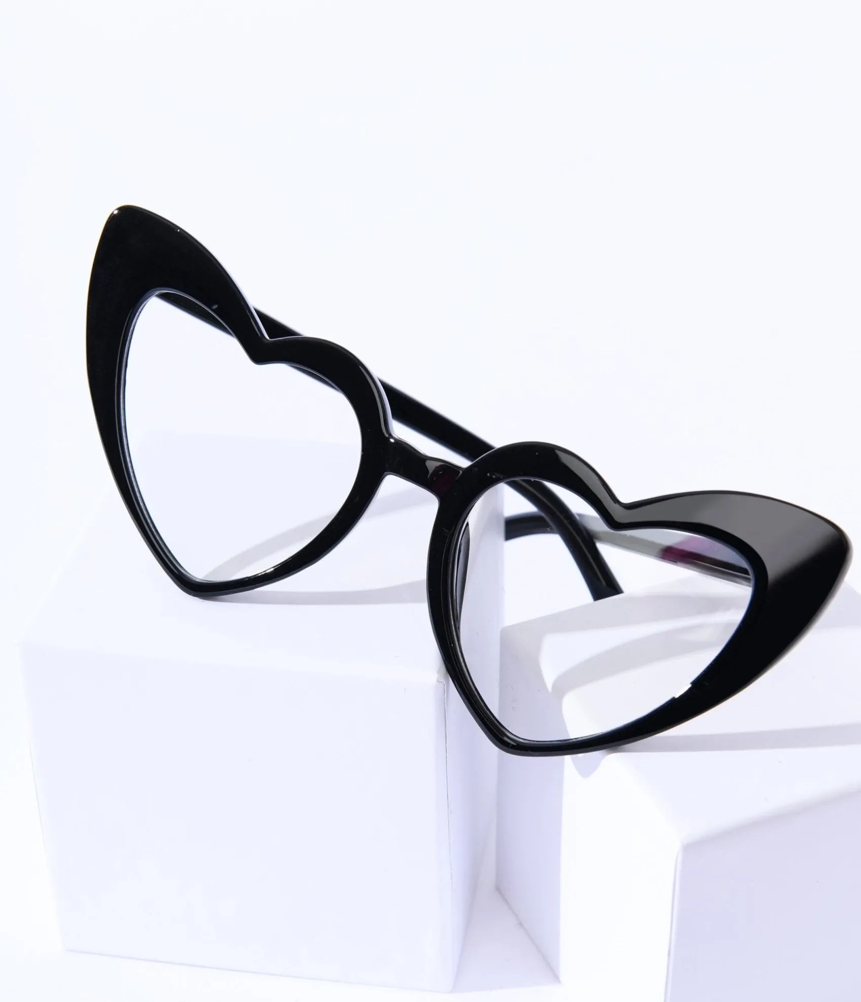 Unique Vintage Black Heart Glasses Online