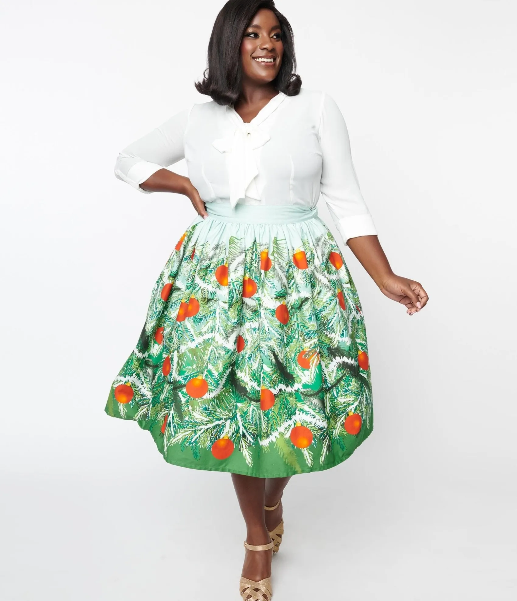 Unique Vintage Plus Size Green Evergreen & Red Ornaments Swing Skirt Clearance