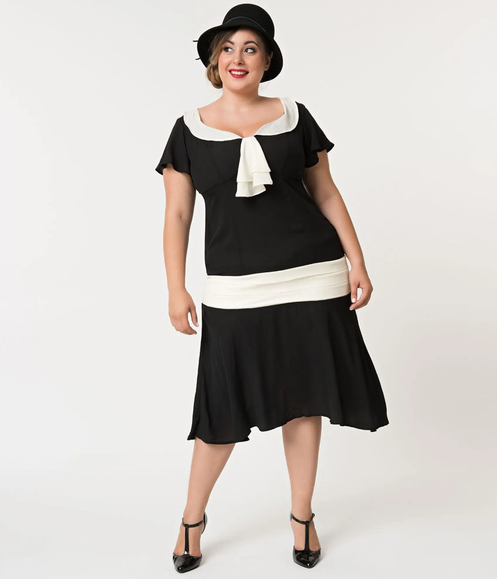 Unique Vintage Plus Size 1920s Black & Cream Wilshire Flapper Day Dress Discount