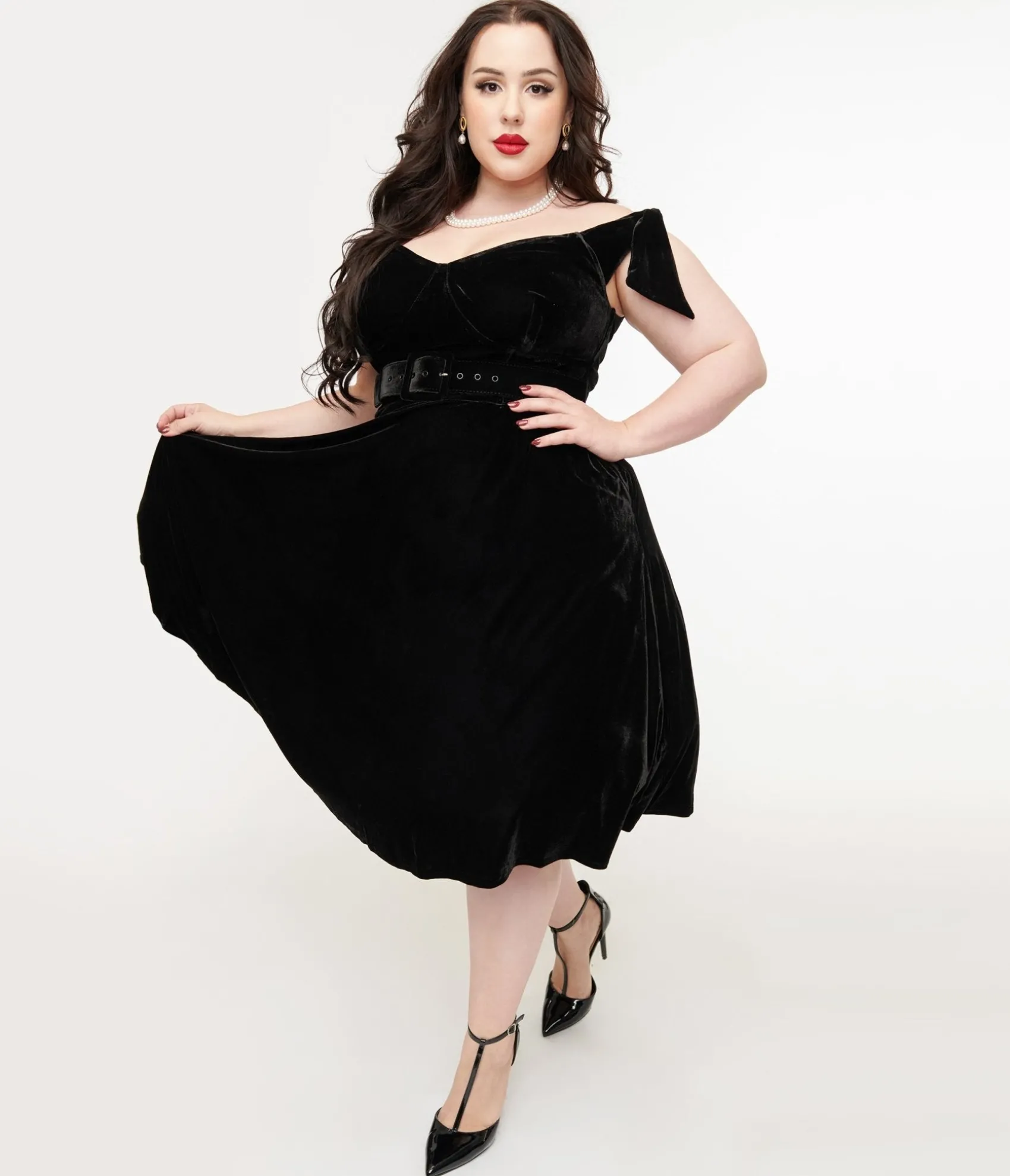 Unique Vintage Plus Size 1960s Black Velvet Prairie Swing Dress Flash Sale
