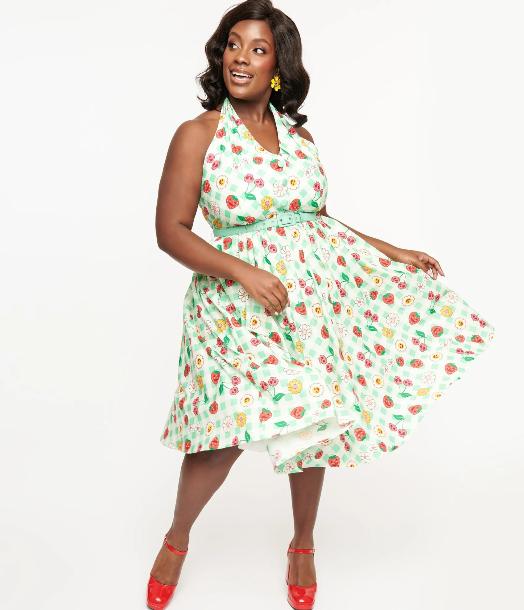 Unique Vintage Plus Size 1950s Green Gingham Spooky Fruit Print Halter Swing Dress Hot