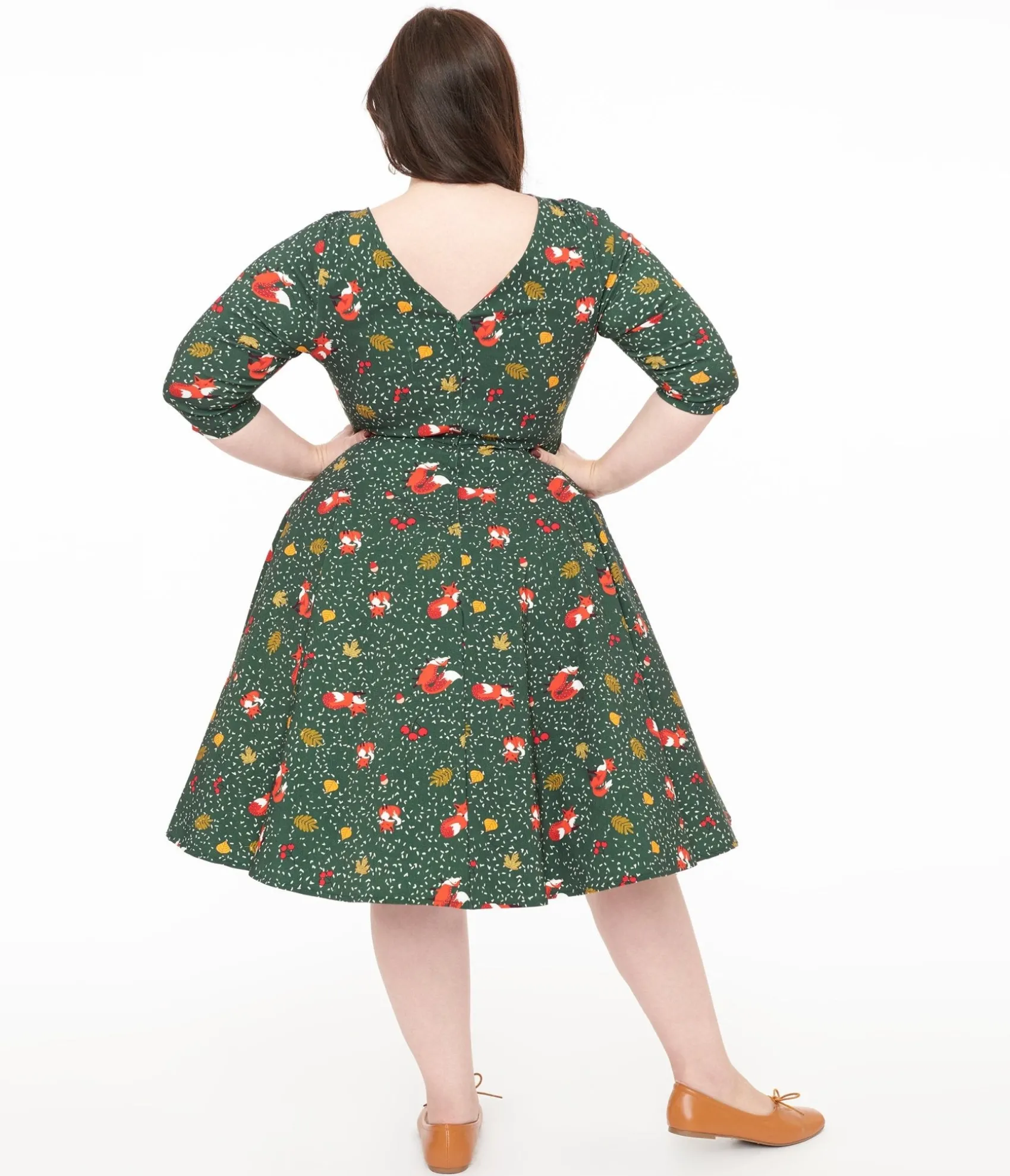 Unique Vintage Plus Size 1950s Green Winter Fox Devon Swing Dress Fashion