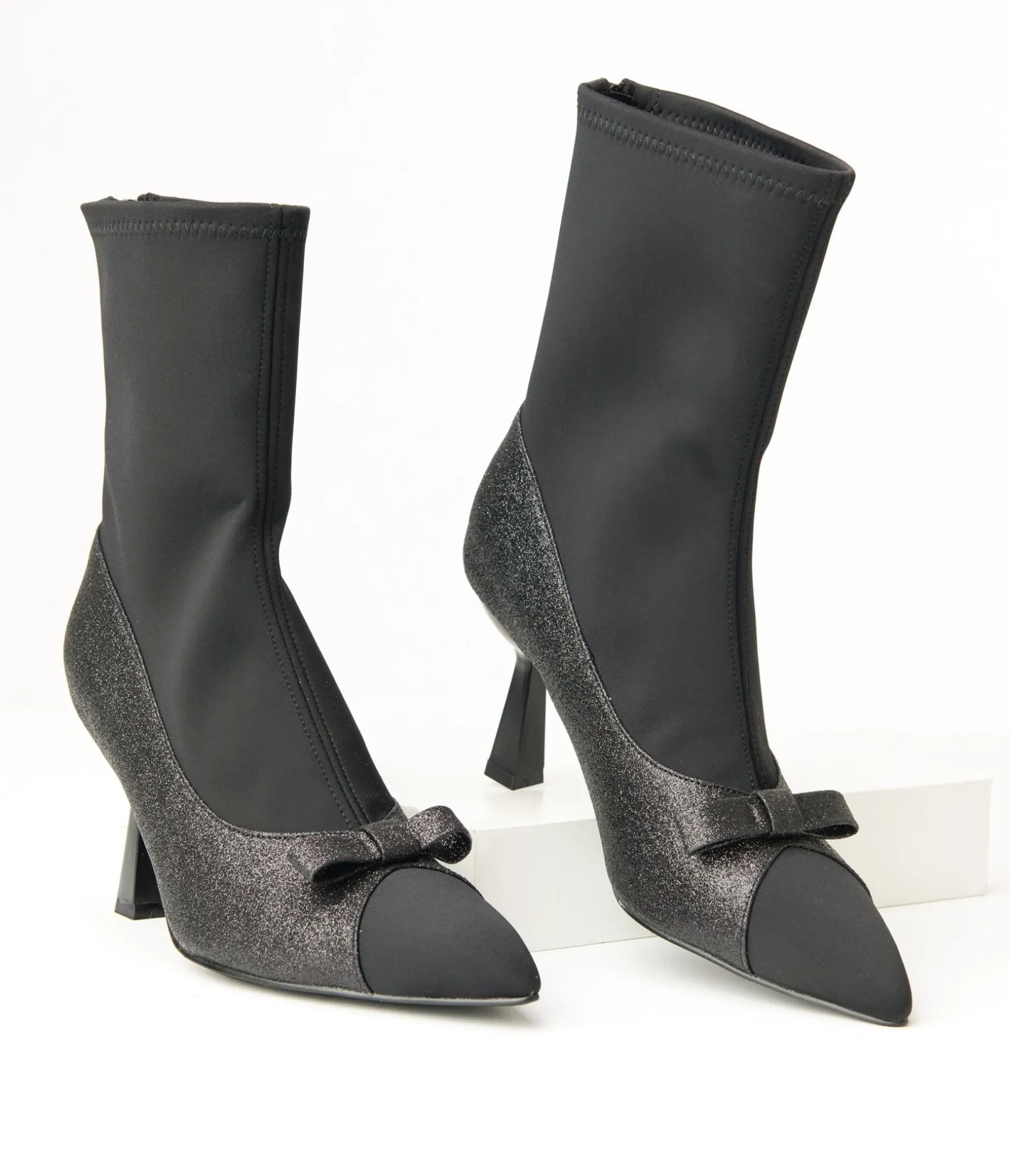 Unique Vintage 1950s Black Glitter Bow Boots Fashion