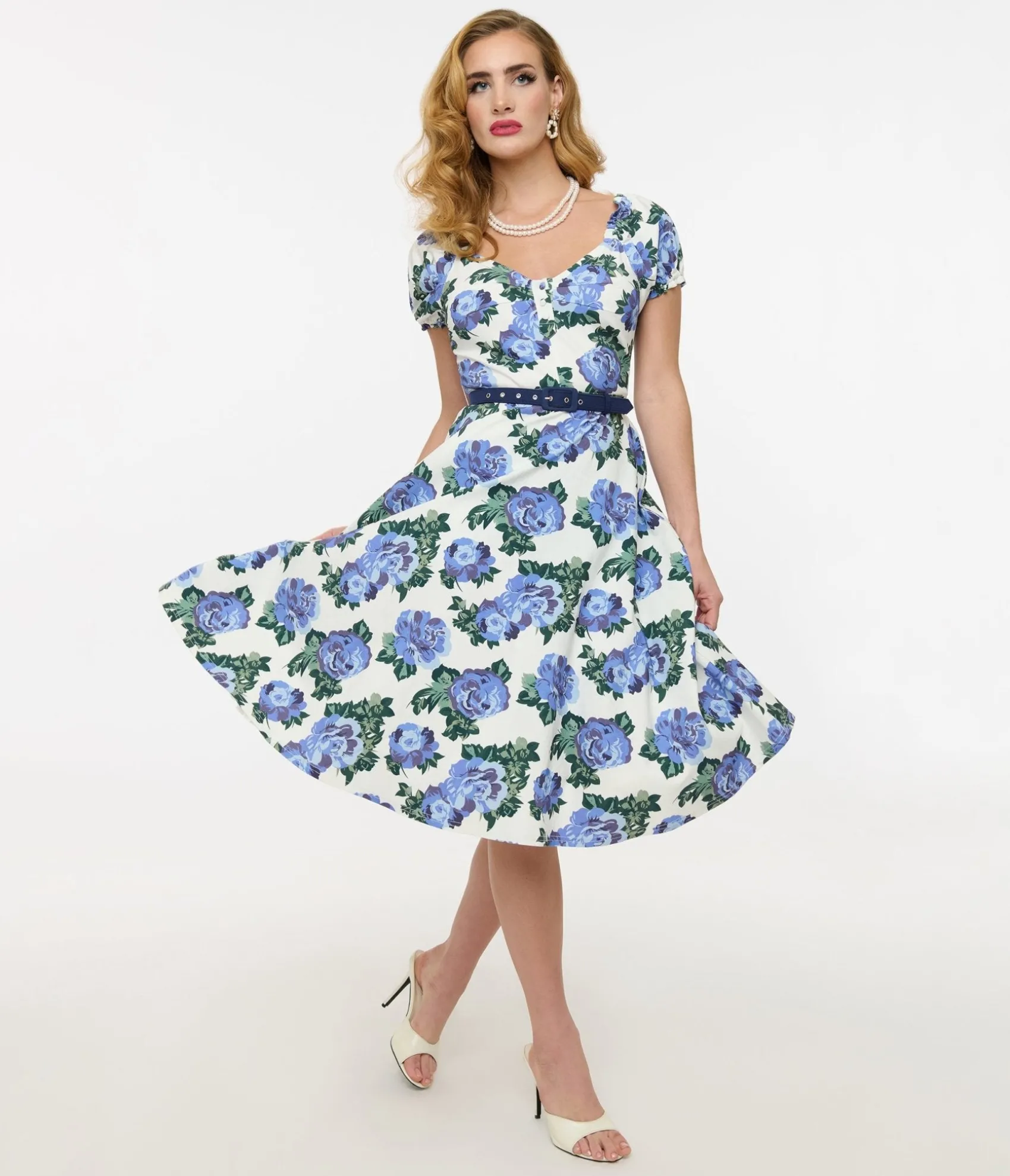 Unique Vintage 1960s Blue Winter Floral Ohara Swing Dress Store