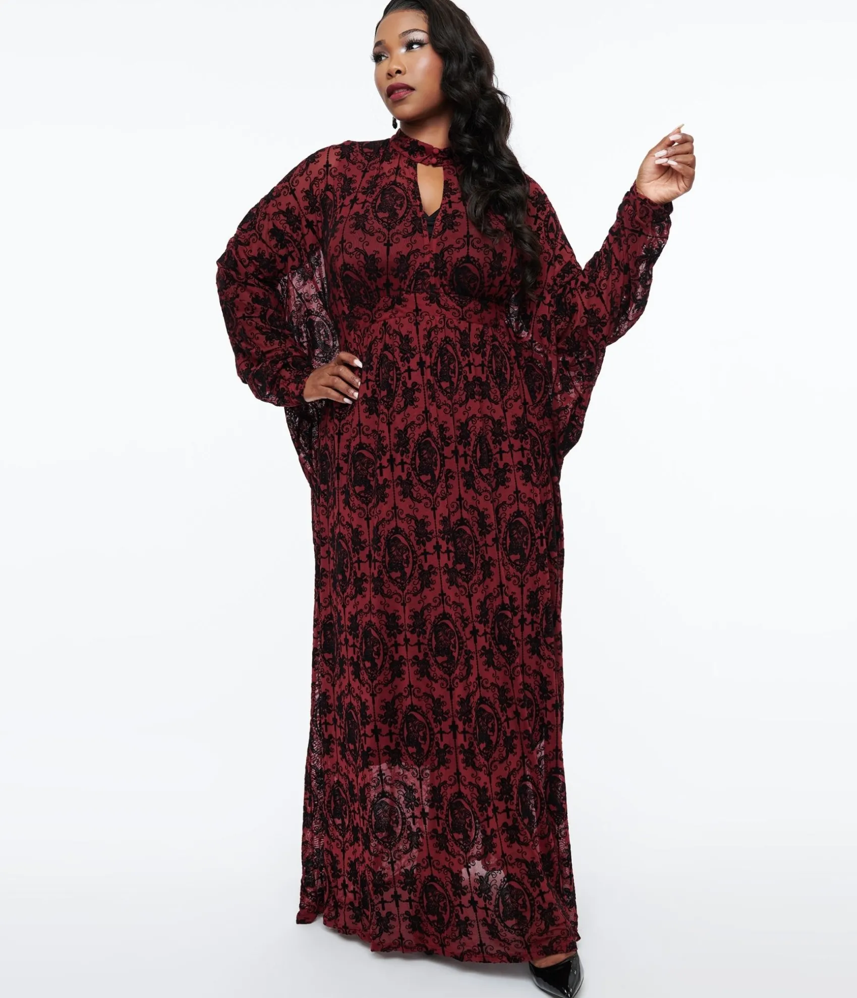 Unique Vintage 1970s La Caterina Burgundy High Neck Caftan Store