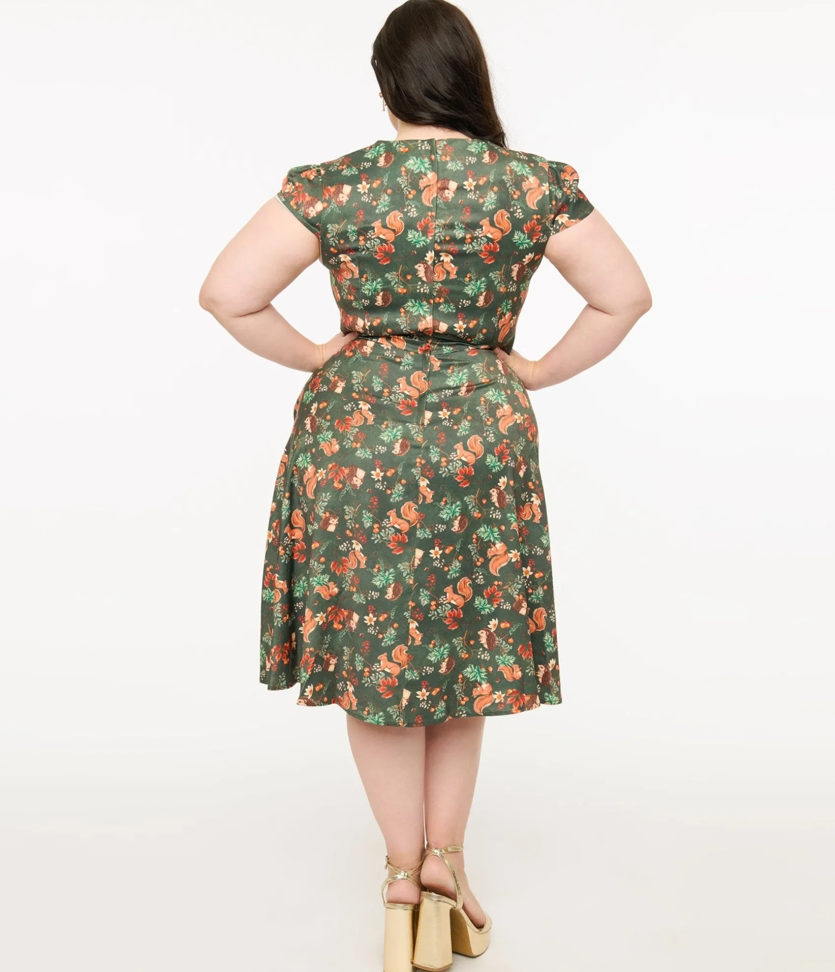 Unique Vintage Voodoo Vixen Plus Size 1950s Green Woodland Creatures Print Swing Dress New